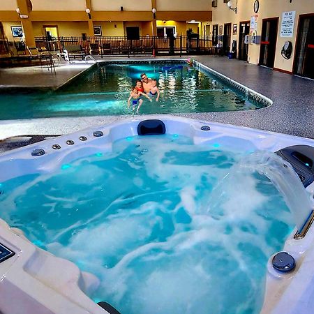 Millinocket Katahdin Inn & Suites מראה חיצוני תמונה