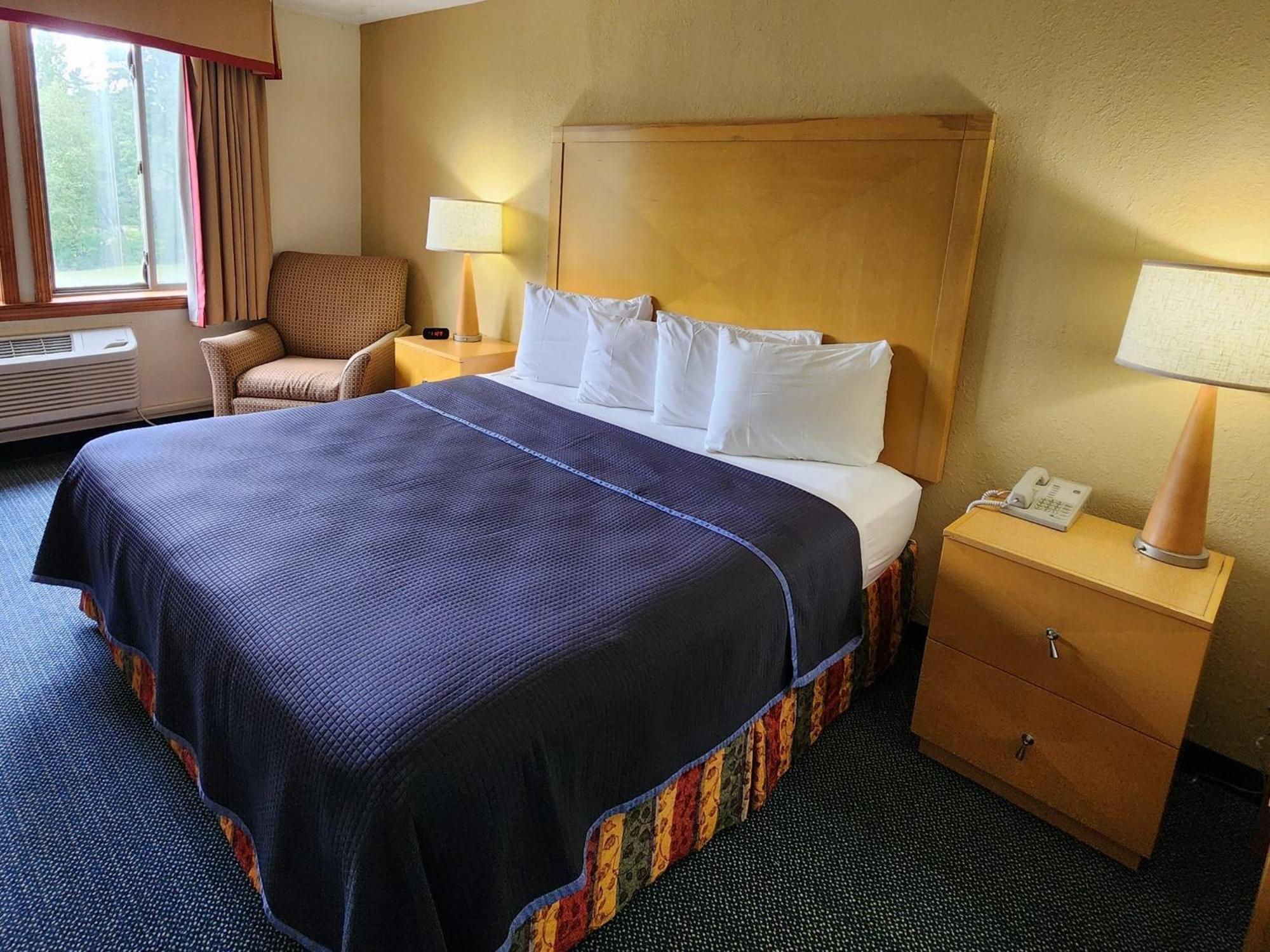 Millinocket Katahdin Inn & Suites מראה חיצוני תמונה