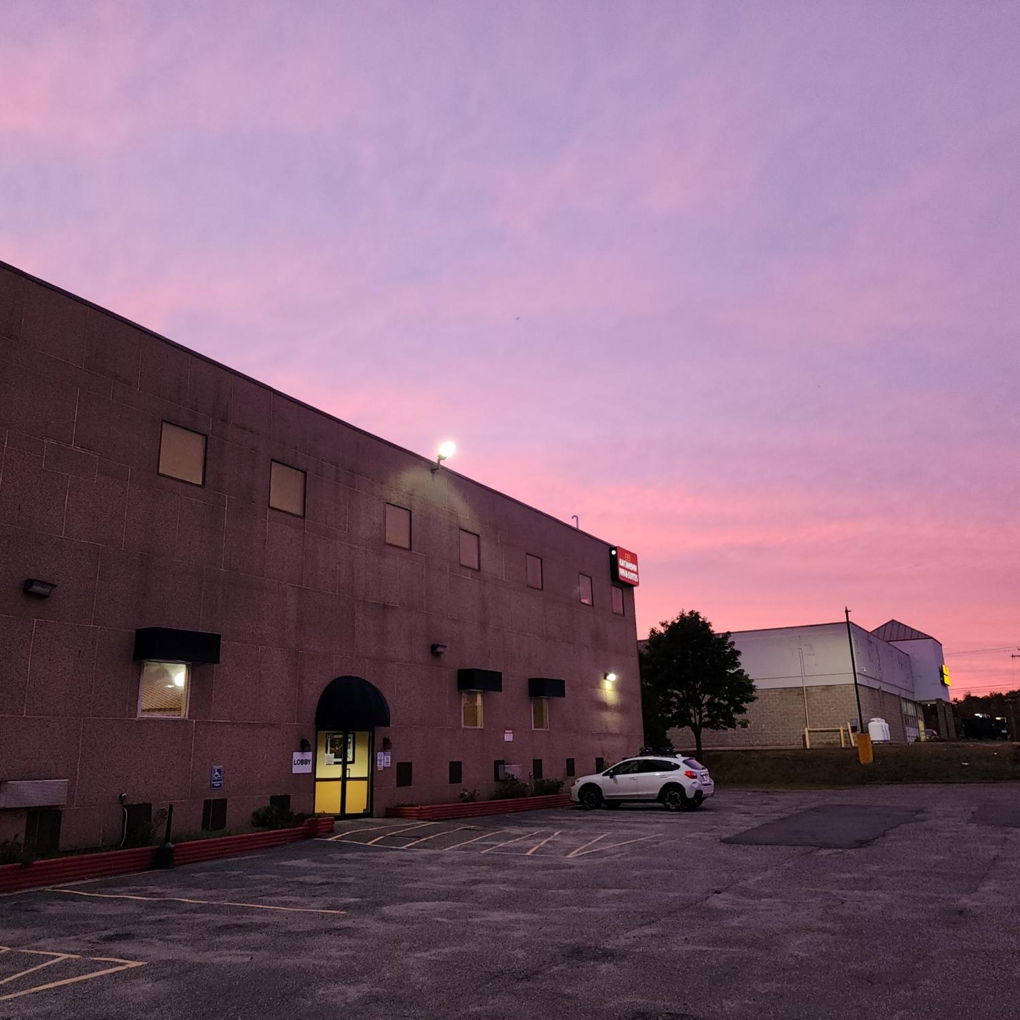 Millinocket Katahdin Inn & Suites מראה חיצוני תמונה