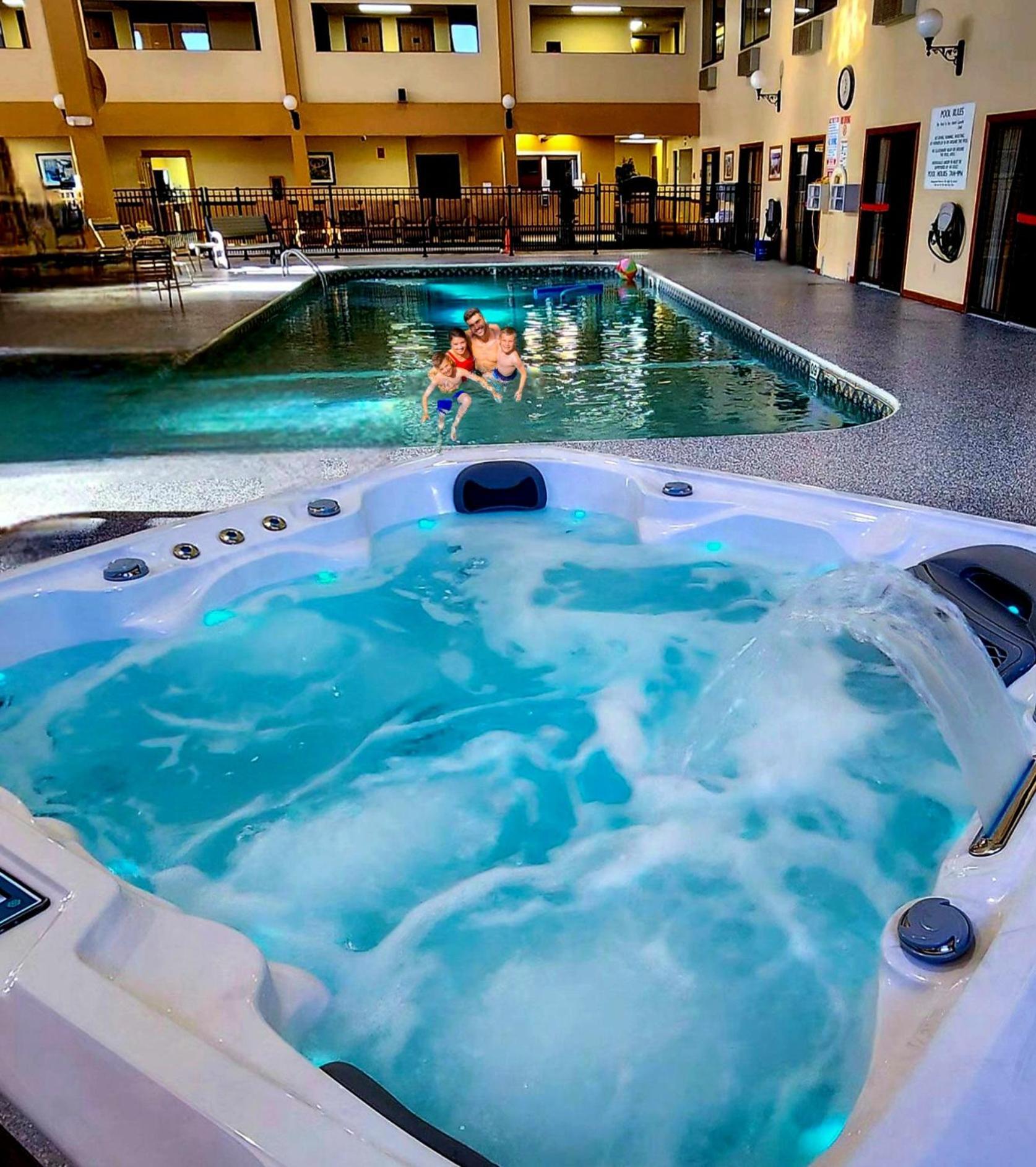 Millinocket Katahdin Inn & Suites מראה חיצוני תמונה