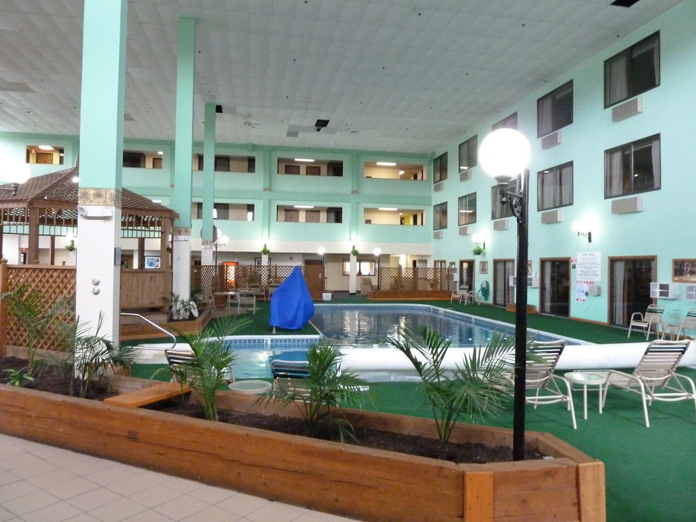 Millinocket Katahdin Inn & Suites מראה חיצוני תמונה