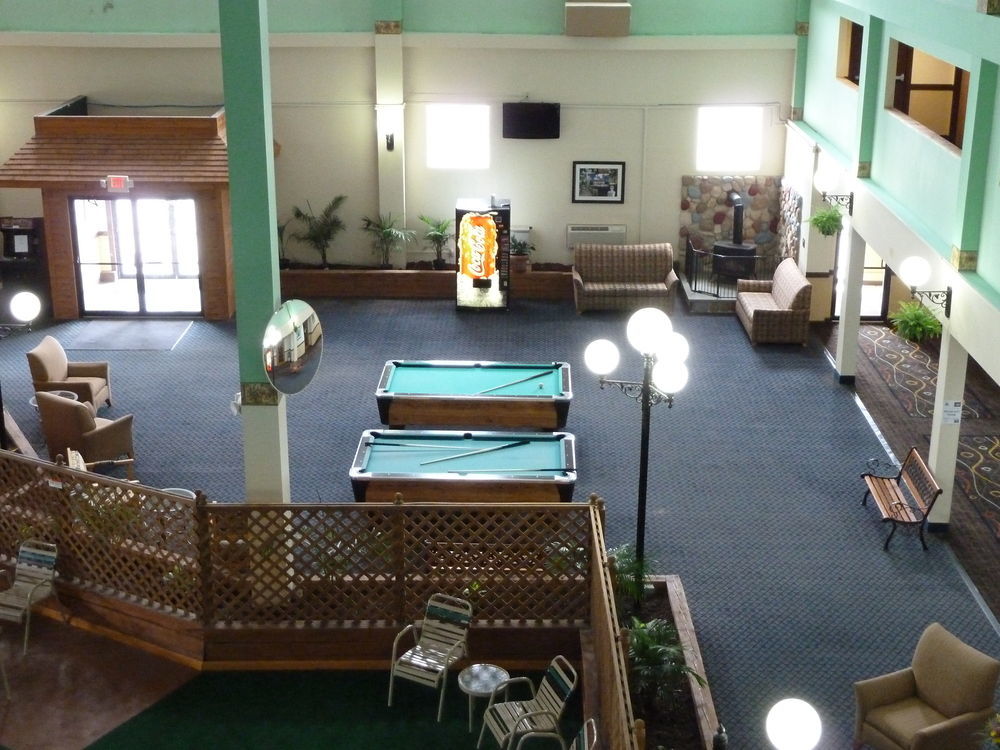 Millinocket Katahdin Inn & Suites מראה חיצוני תמונה
